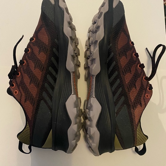 Merrell Speed Eco Coral and Black Hiking Shoes Like New Size 8 - Picture 5 of 9